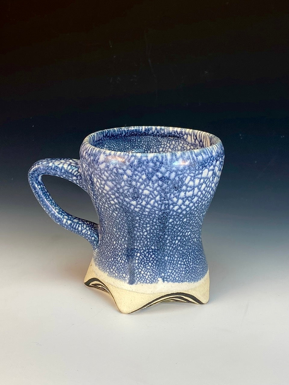 crackle mug 02